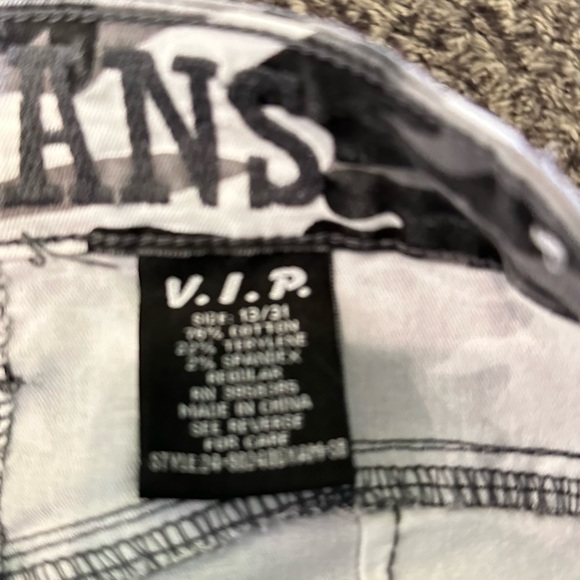VIP jeans brand pants.  Size 13/31. EUC - Picture 3 of 5